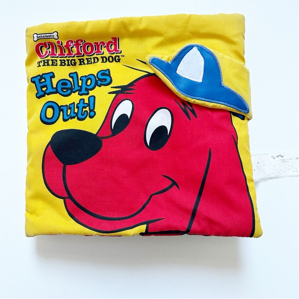 Vintage Scholastic Clifford Helps Out Interactive Soft (cloth) Book 2003 Toddler
